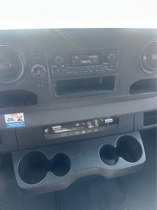 2021 Mercedes-Benz VS30 Sprinter - Image 10 of 16