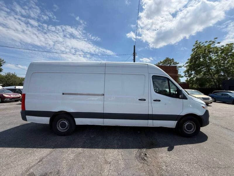 2021 Mercedes-Benz VS30 Sprinter - Image 4 of 12