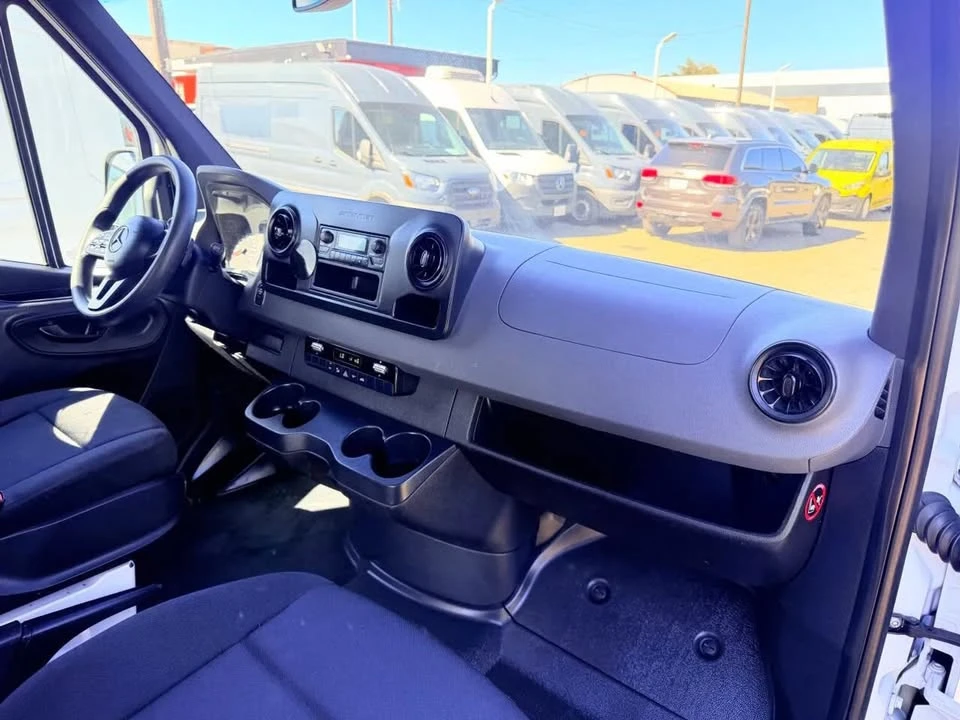 2021 Mercedes-Benz VS30 Sprinter - Image 18 of 20