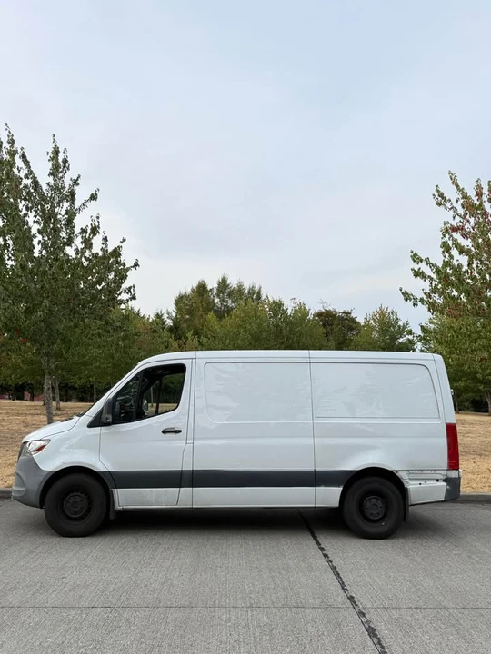 2021 Mercedes-Benz VS30 Sprinter - Image 3 of 12