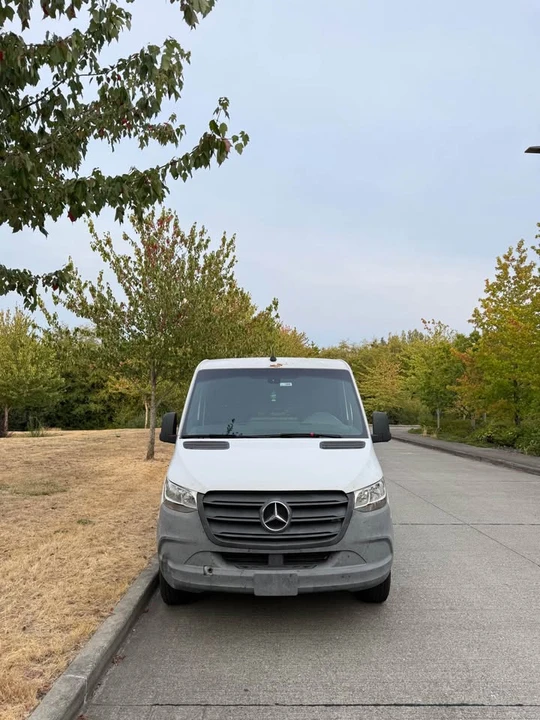 2021 Mercedes-Benz VS30 Sprinter - Image 2 of 12