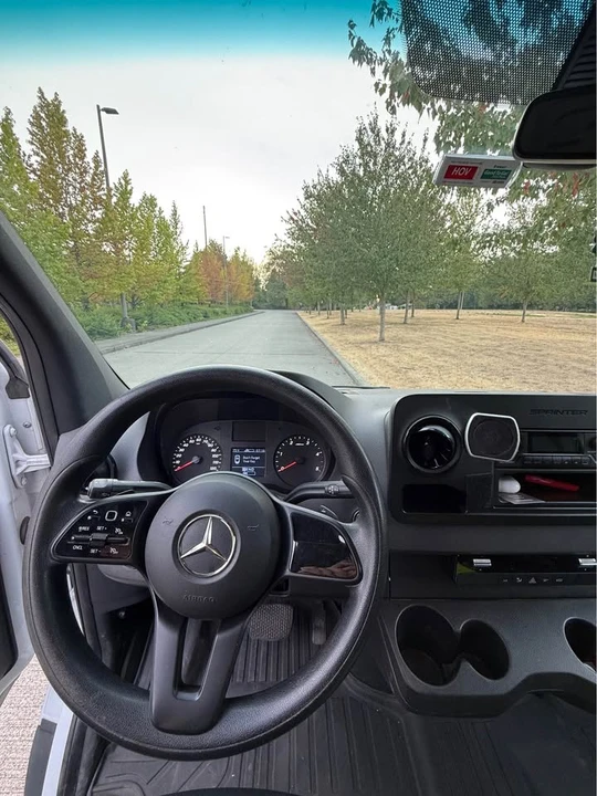 2021 Mercedes-Benz VS30 Sprinter - Image 8 of 12