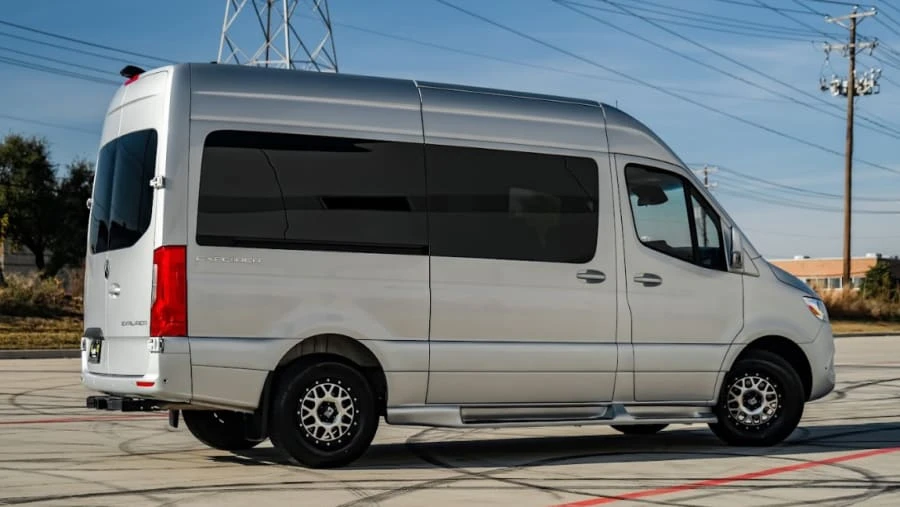 2021 Mercedes-Benz VS30 Sprinter - Image 3 of 15