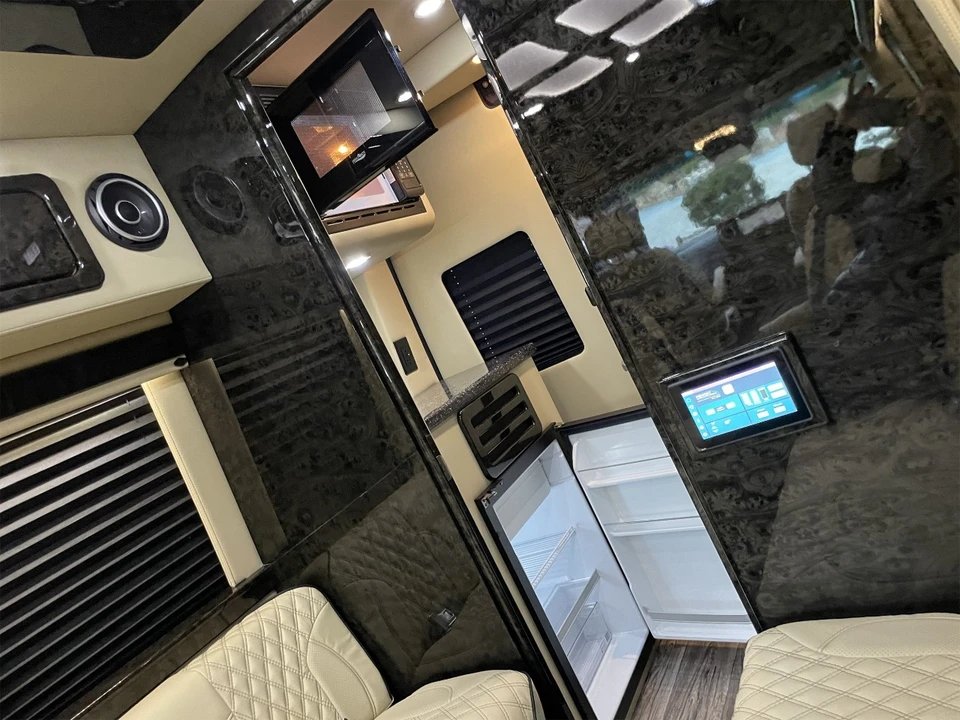 2021 Mercedes-Benz VS30 Sprinter - Image 19 of 21