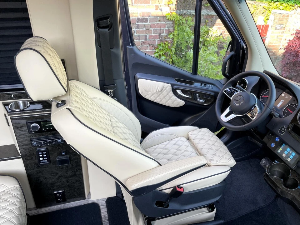 2021 Mercedes-Benz VS30 Sprinter - Image 3 of 31