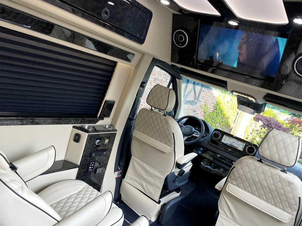 2021 Mercedes-Benz VS30 Sprinter - Image 11 of 12