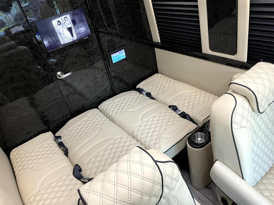 2021 Mercedes-Benz VS30 Sprinter - Image 15 of 21