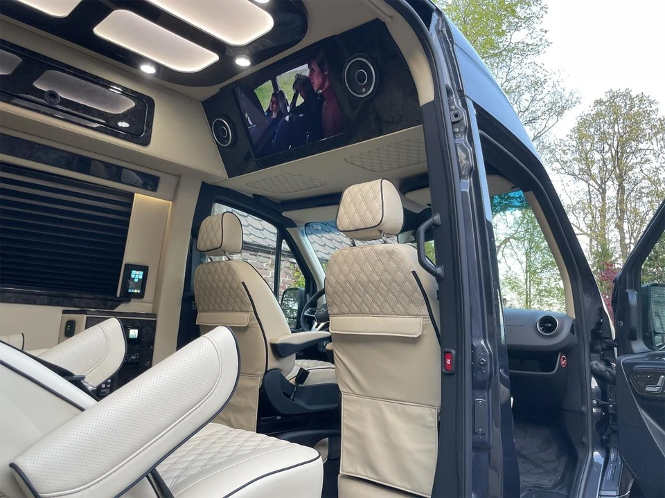 2021 Mercedes-Benz VS30 Sprinter - Image 8 of 31