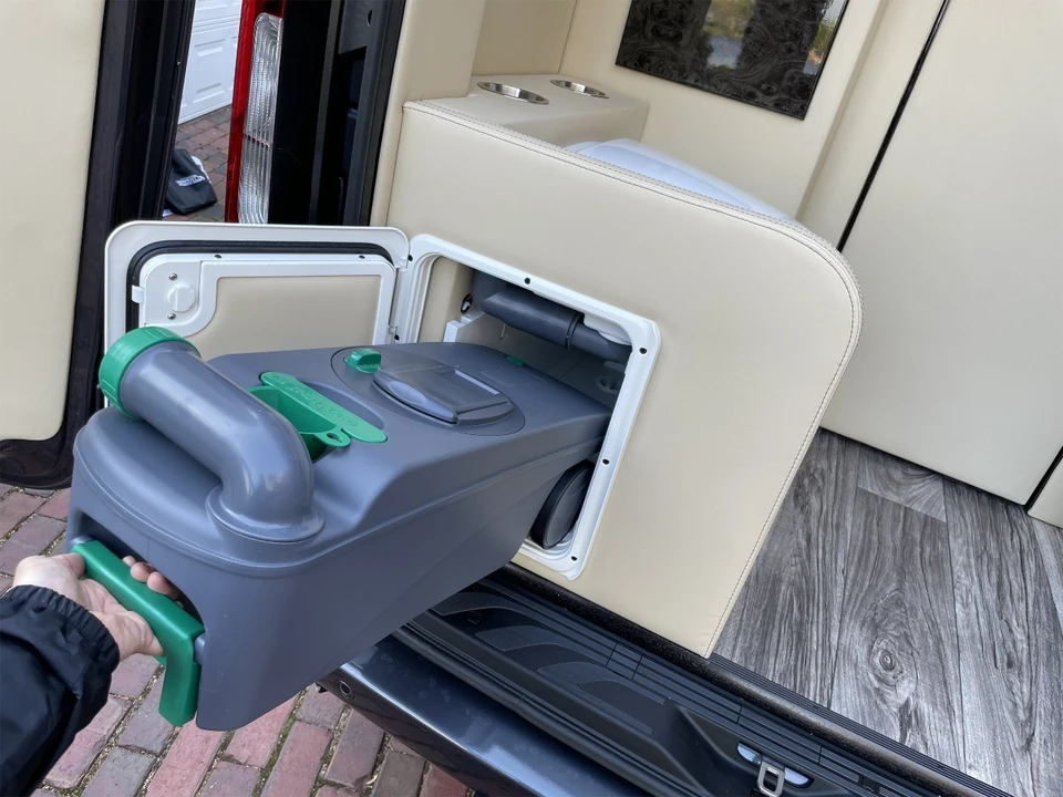 2021 Mercedes-Benz VS30 Sprinter - Image 30 of 31