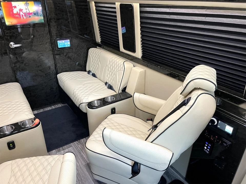 2021 Mercedes-Benz VS30 Sprinter - Image 13 of 21