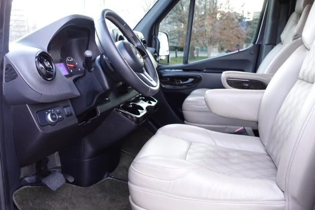 2021 Mercedes-Benz VS30 Sprinter - Image 5 of 8