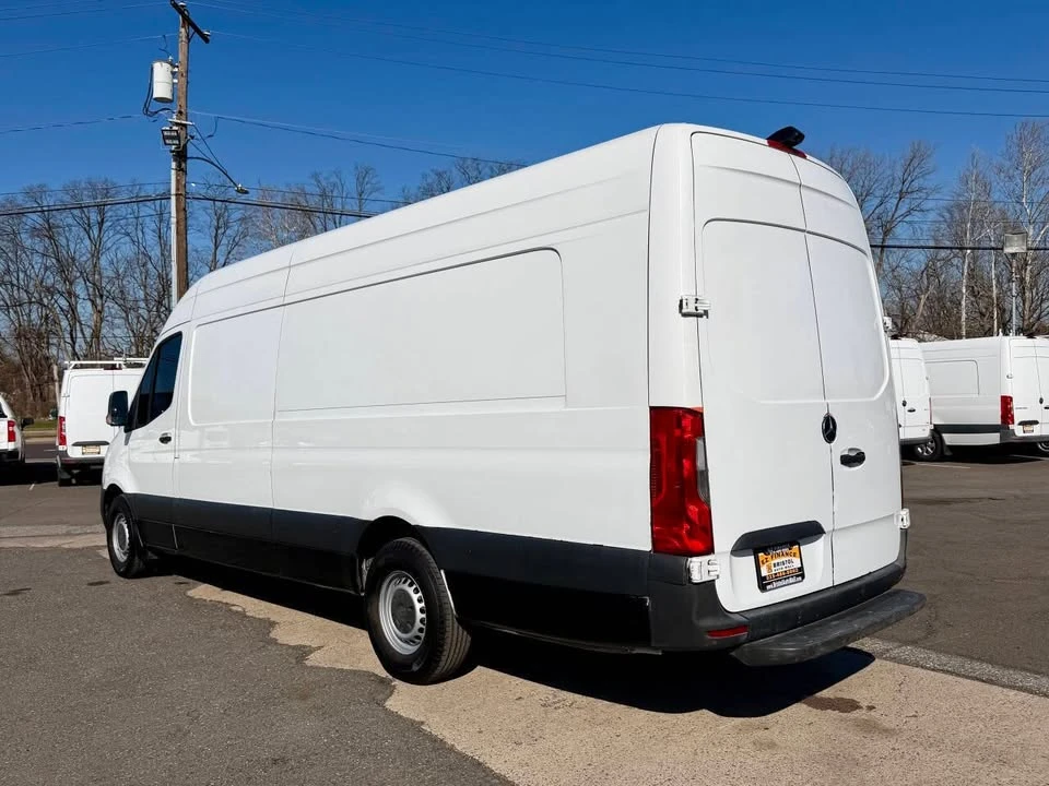 2021 Mercedes-Benz VS30 Sprinter - Image 4 of 9