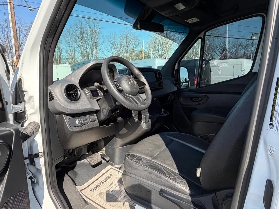 2021 Mercedes-Benz VS30 Sprinter - Image 5 of 9