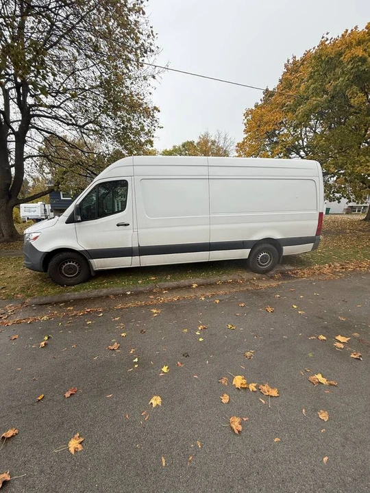 2021 Mercedes-Benz VS30 Sprinter - Image 2 of 4