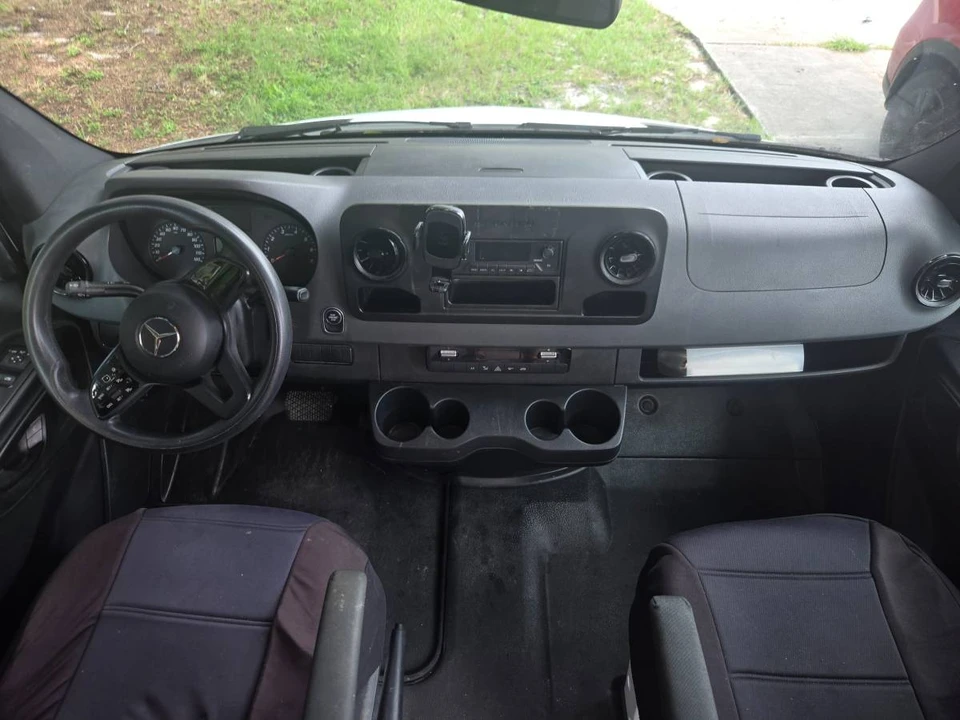 2021 Mercedes-Benz VS30 Sprinter - Image 7 of 10