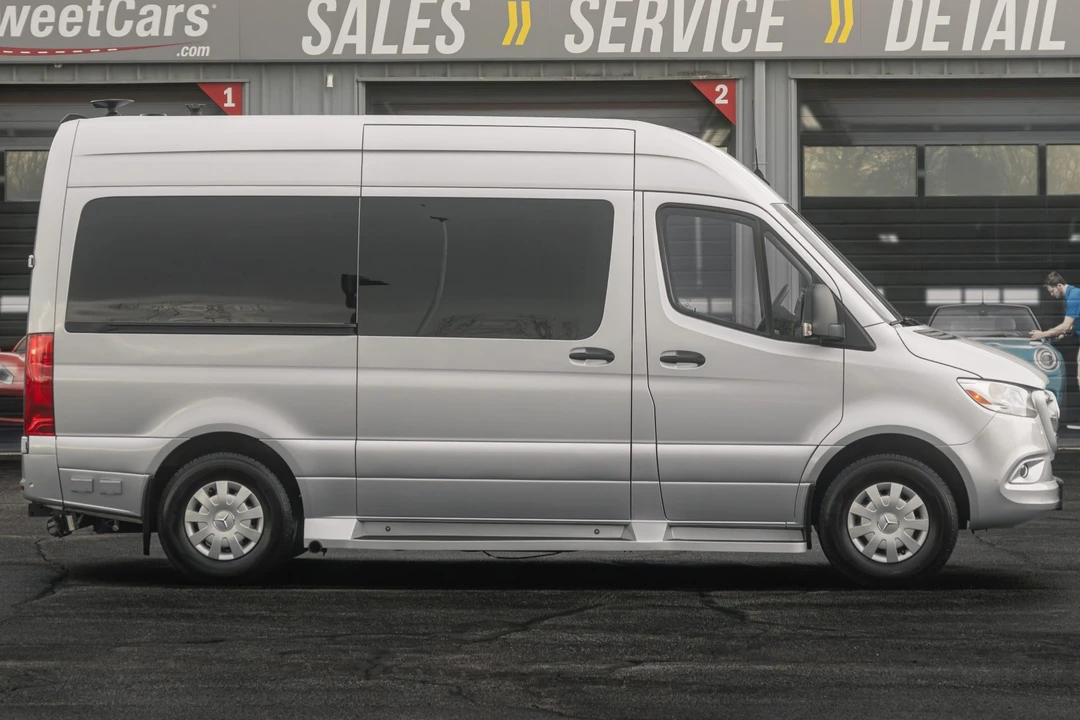 2021 Mercedes-Benz VS30 Sprinter - Image 3 of 8