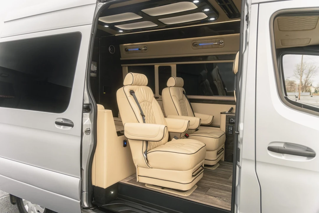 2021 Mercedes-Benz VS30 Sprinter - Image 6 of 8