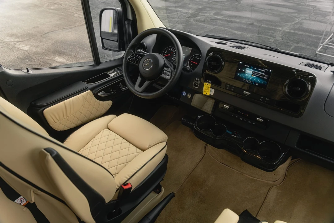 2021 Mercedes-Benz VS30 Sprinter - Image 5 of 8