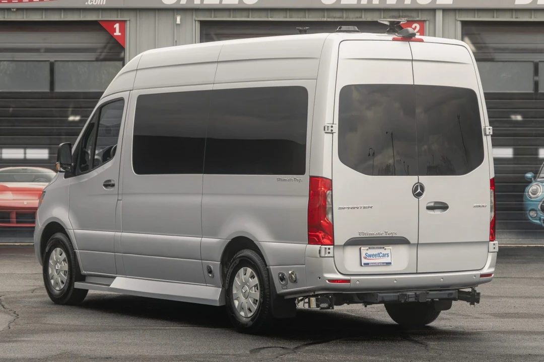 2021 Mercedes-Benz VS30 Sprinter - Image 2 of 8