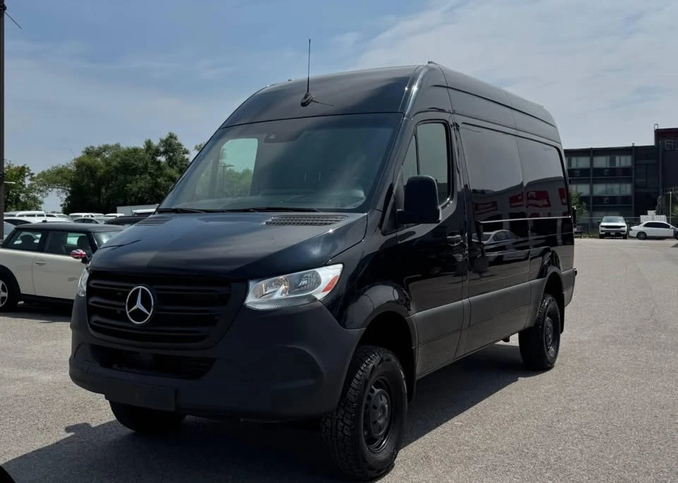2021 Mercedes-Benz VS30 Sprinter - Image 2 of 11