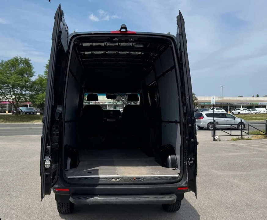 2021 Mercedes-Benz VS30 Sprinter - Image 6 of 11