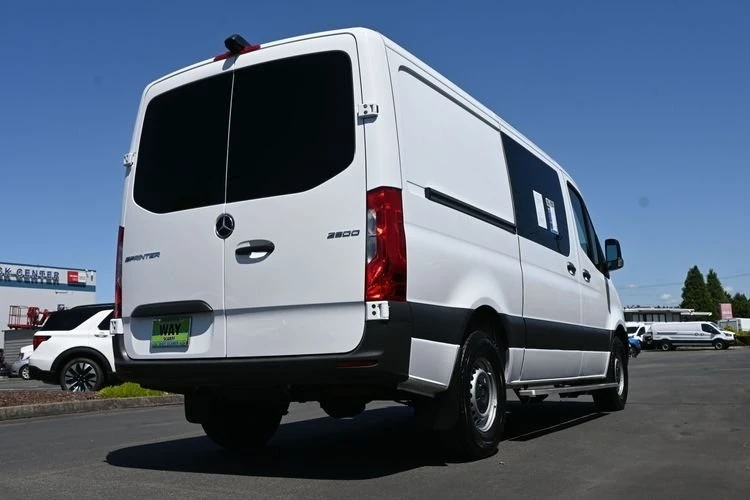 2021 Mercedes-Benz VS30 Sprinter - Image 6 of 17