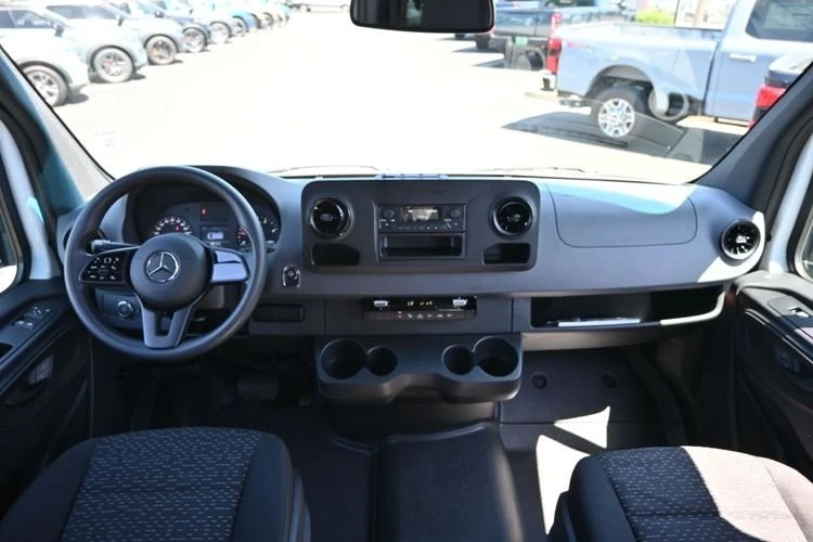 2021 Mercedes-Benz VS30 Sprinter - Image 13 of 17