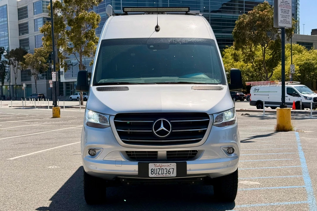 2021 Mercedes-Benz VS30 Sprinter - Image 2 of 31