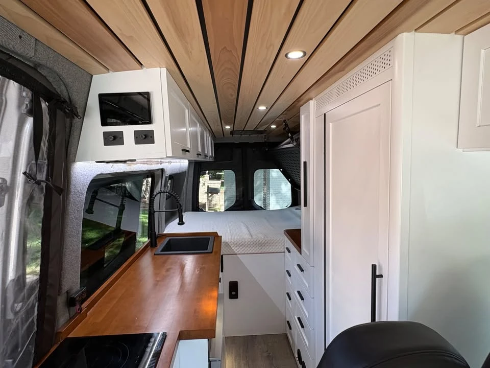 2021 Mercedes-Benz VS30 Sprinter - Image 7 of 10