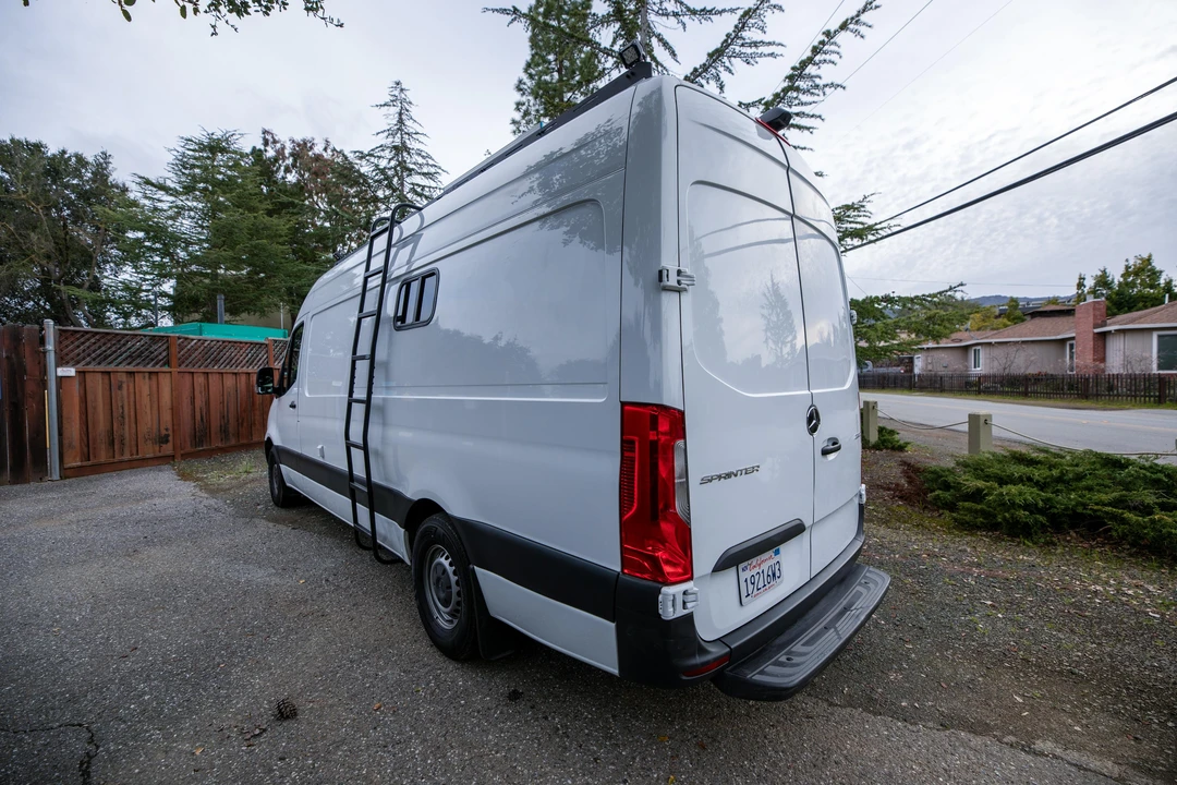 2021 Mercedes-Benz VS30 Sprinter - Image 17 of 31
