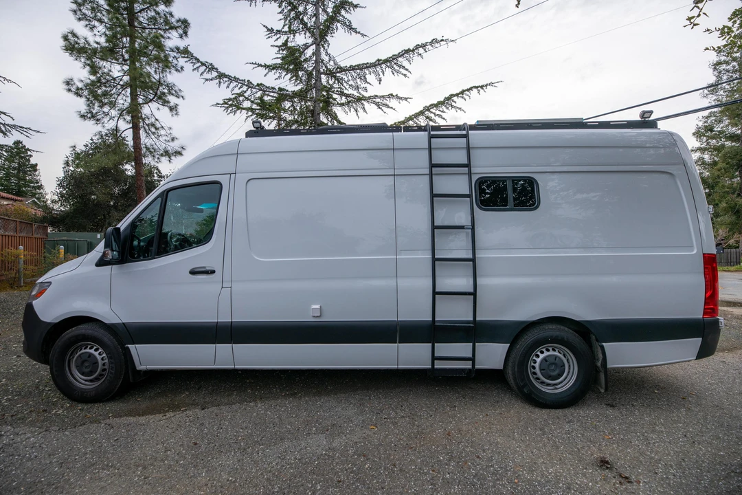 2021 Mercedes-Benz VS30 Sprinter - Image 3 of 31