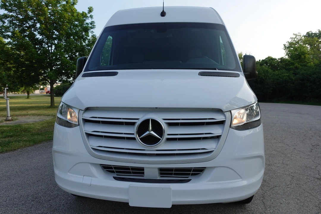 2021 Mercedes-Benz VS30 Sprinter - Image 2 of 31