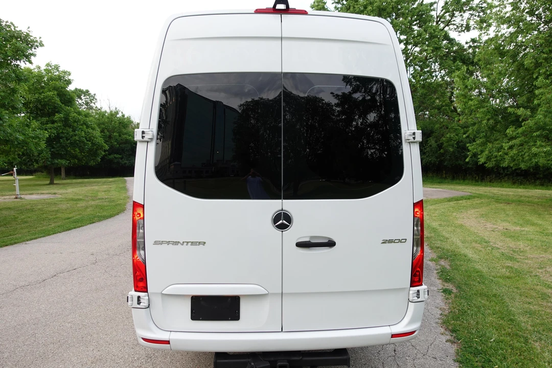 2021 Mercedes-Benz VS30 Sprinter - Image 5 of 31