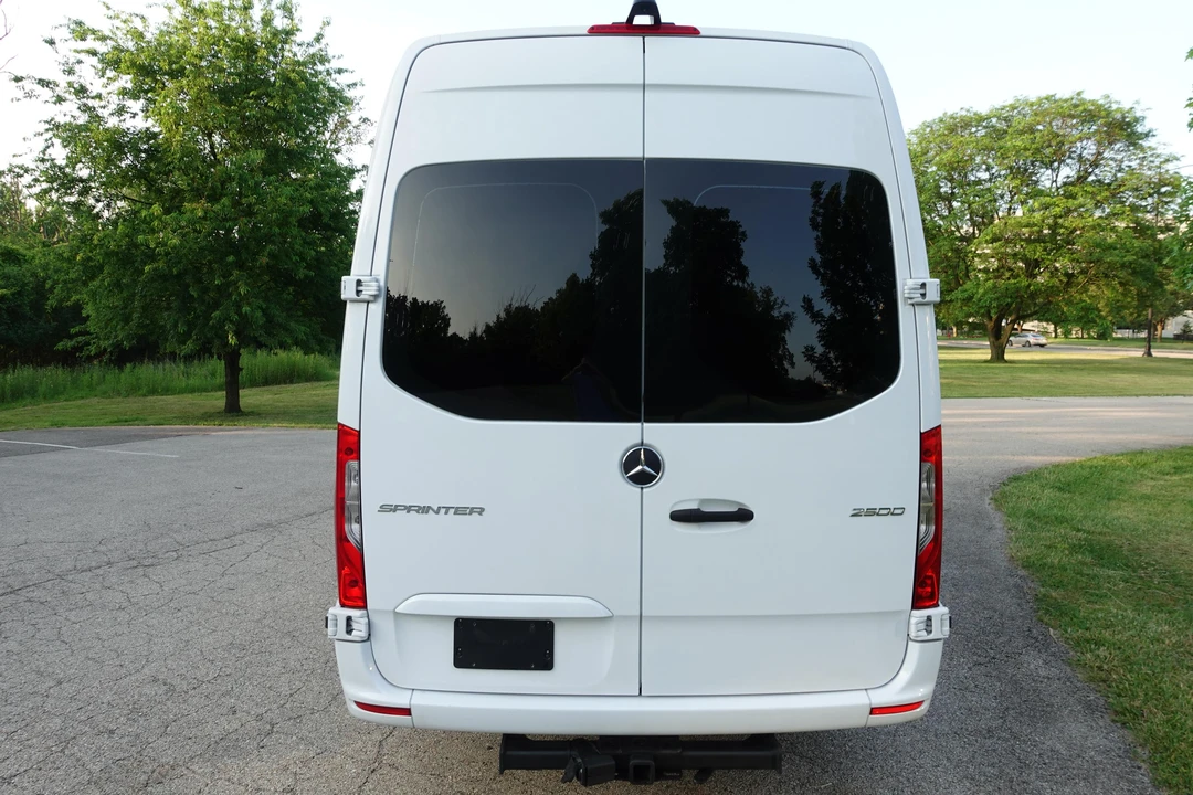 2021 Mercedes-Benz VS30 Sprinter - Image 18 of 31