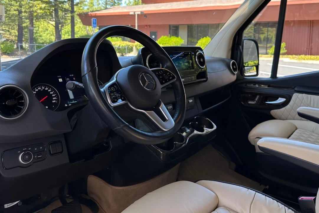 2021 Mercedes-Benz VS30 Sprinter - Image 6 of 21