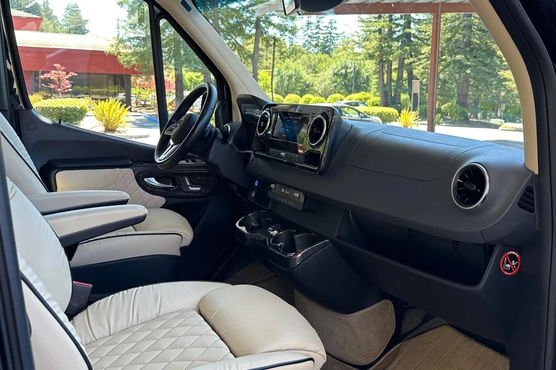 2021 Mercedes-Benz VS30 Sprinter - Image 7 of 21