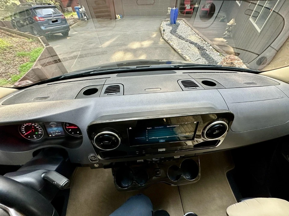 2021 Mercedes-Benz VS30 Sprinter - Image 18 of 21