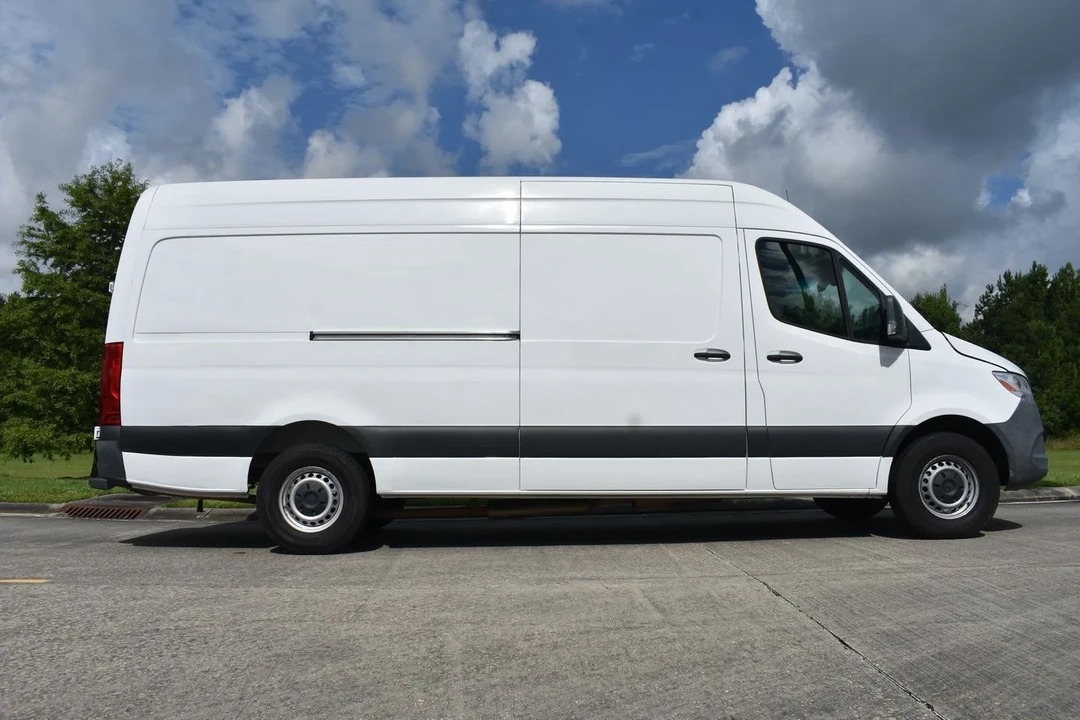 2021 Mercedes-Benz VS30 Sprinter - Image 7 of 19