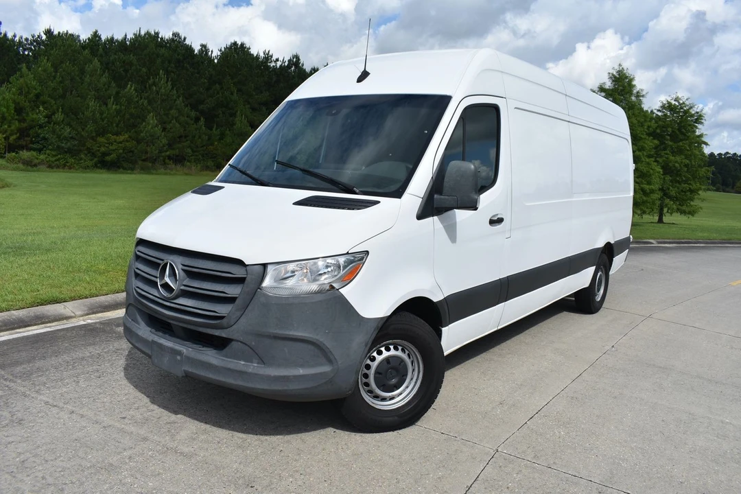 2021 Mercedes-Benz VS30 Sprinter - Image 2 of 12