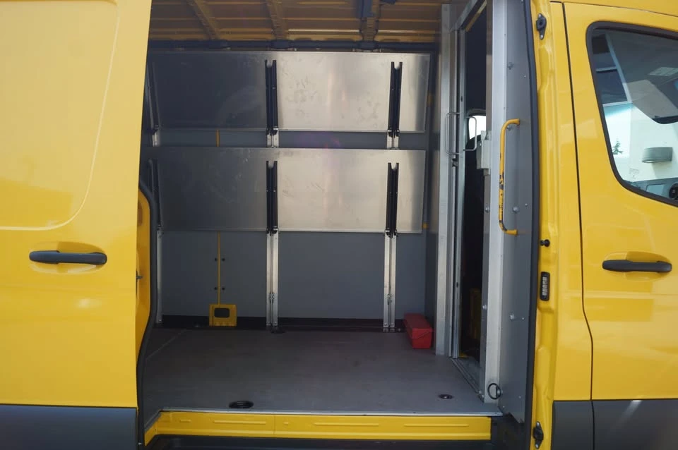 2021 Mercedes-Benz VS30 Sprinter - Image 11 of 20