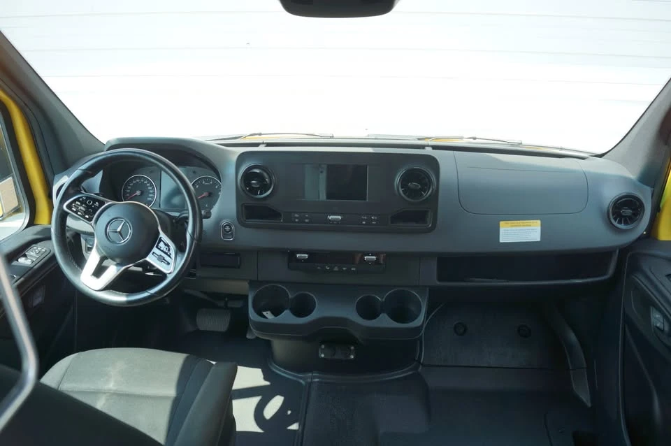 2021 Mercedes-Benz VS30 Sprinter - Image 13 of 20