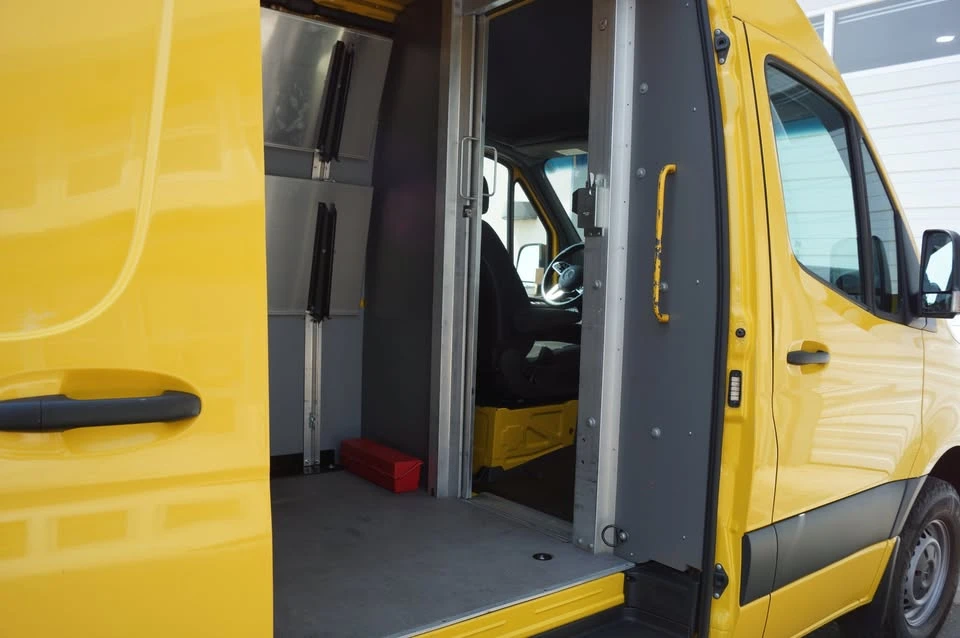 2021 Mercedes-Benz VS30 Sprinter - Image 10 of 20