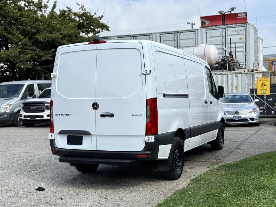 2021 Mercedes-Benz VS30 Sprinter - Image 16 of 20