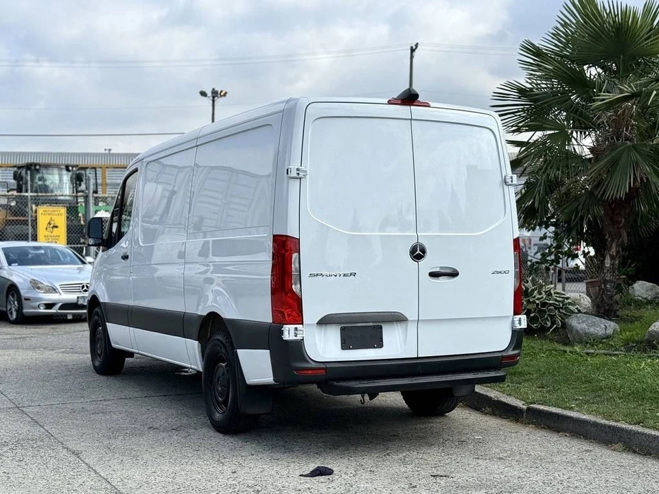 2021 Mercedes-Benz VS30 Sprinter - Image 8 of 20