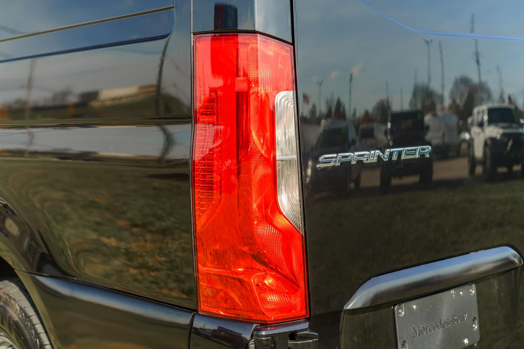 2021 Mercedes-Benz VS30 Sprinter - Image 25 of 31
