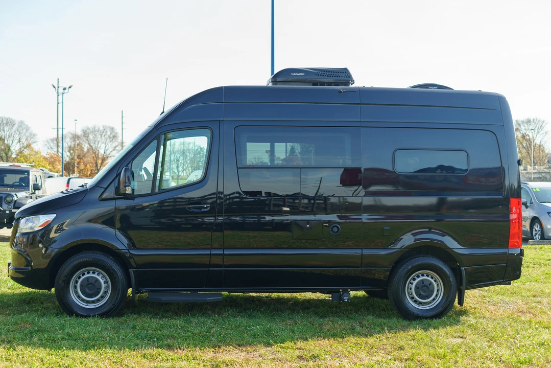 2021 Mercedes-Benz VS30 Sprinter - Image 8 of 31