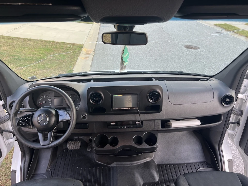 2021 Mercedes-Benz VS30 Sprinter - Image 11 of 21
