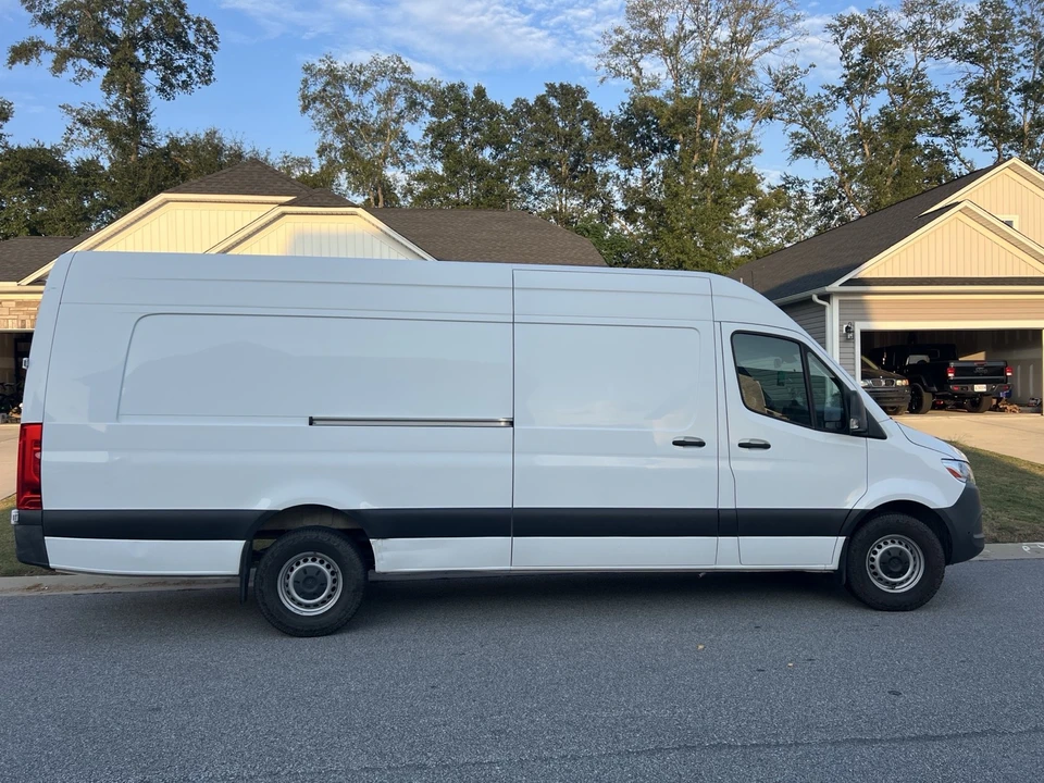 2021 Mercedes-Benz VS30 Sprinter - Image 3 of 21