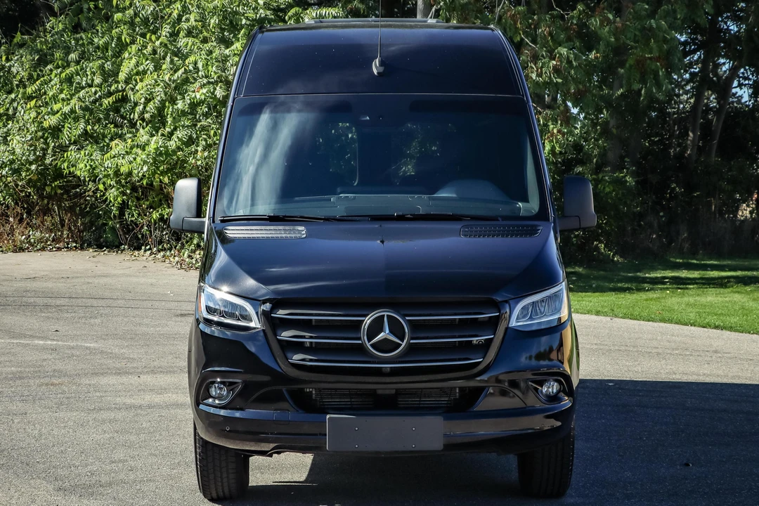 2021 Mercedes-Benz VS30 Sprinter - Image 2 of 31