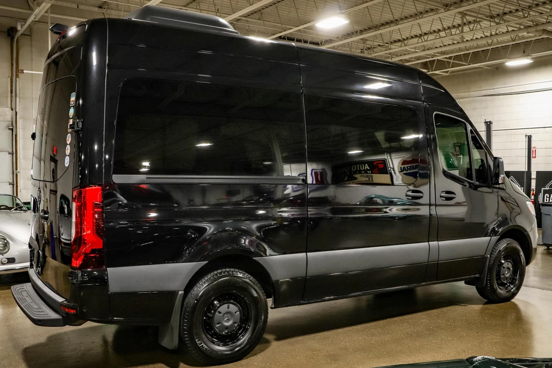 2021 Mercedes-Benz VS30 Sprinter - Image 13 of 31